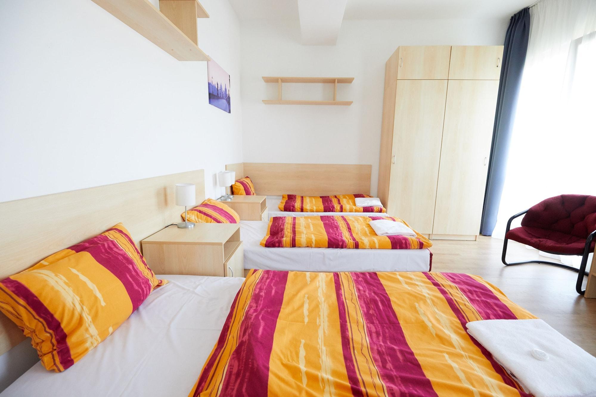 University Hotel Hotel 2*